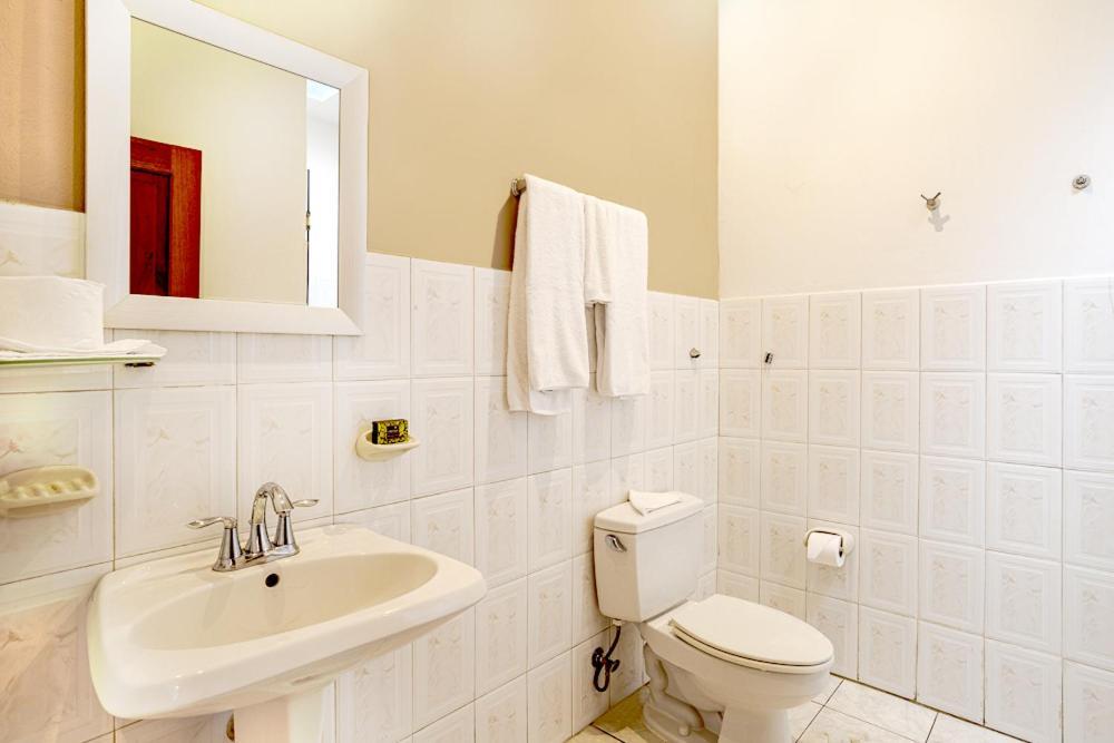 Downtown Suites Бокете Екстер'єр фото